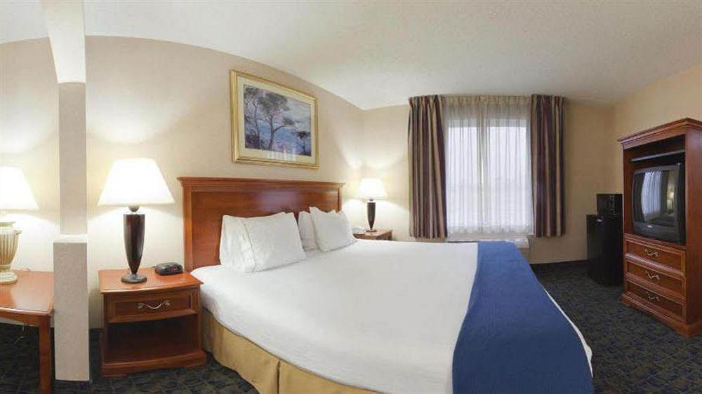 Quality Inn Spring Mills - Martinsburg North Exterior photo