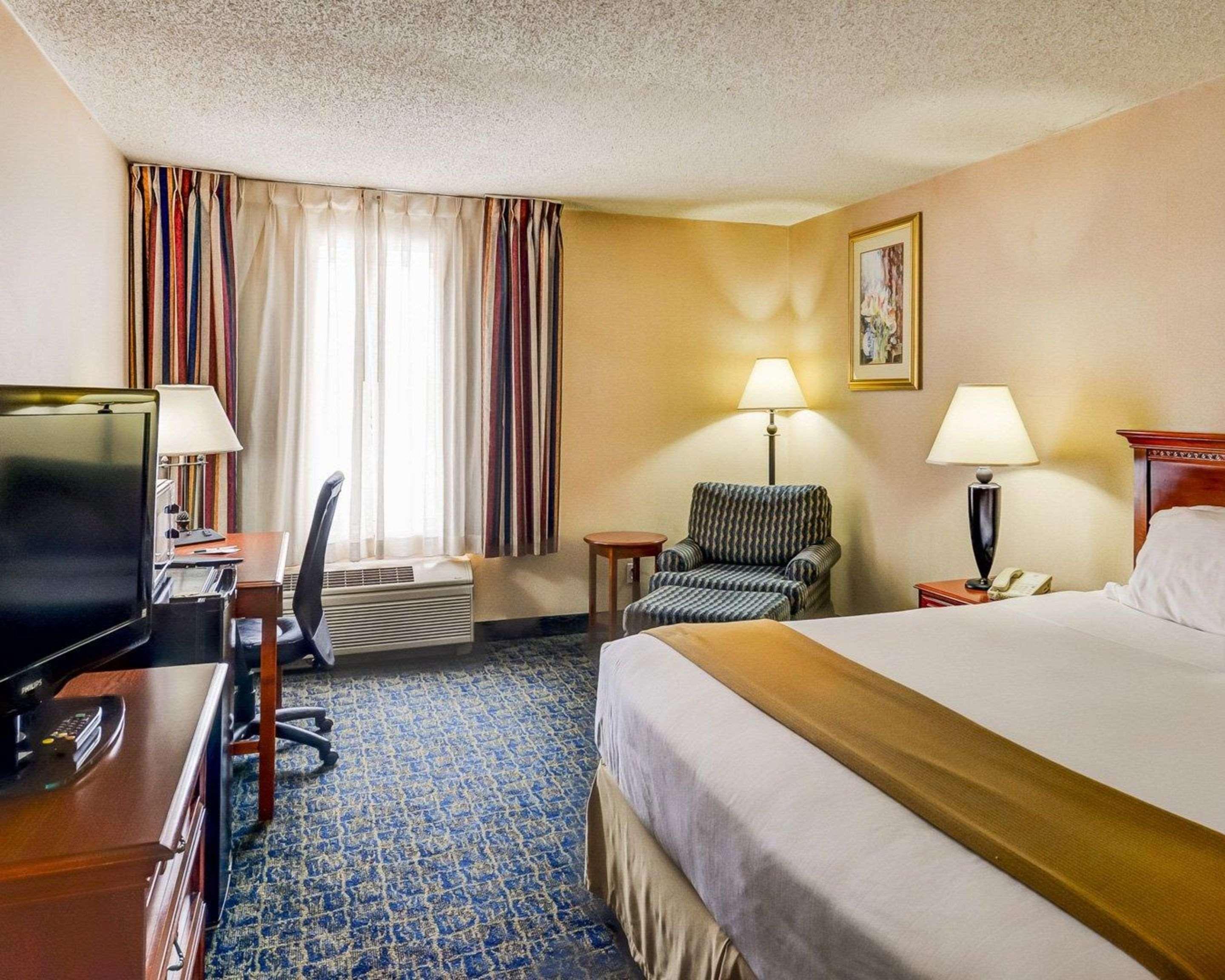 Quality Inn Spring Mills - Martinsburg North Exterior photo