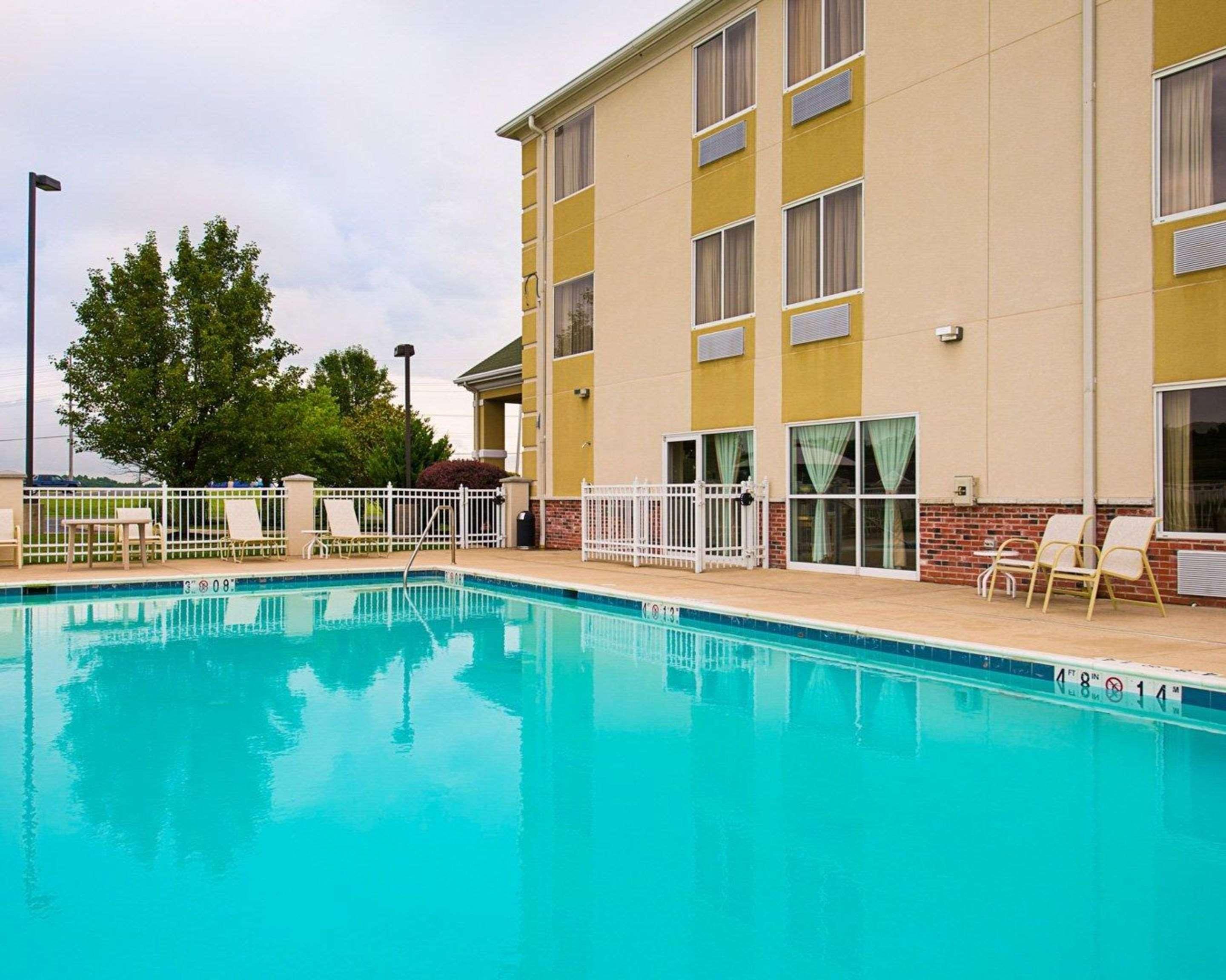 Quality Inn Spring Mills - Martinsburg North Exterior photo