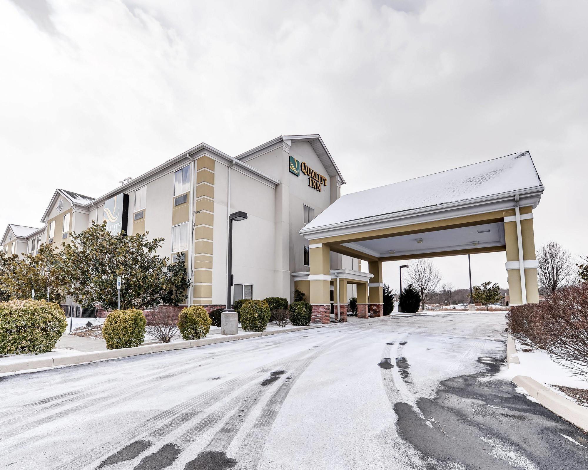 Quality Inn Spring Mills - Martinsburg North Exterior photo